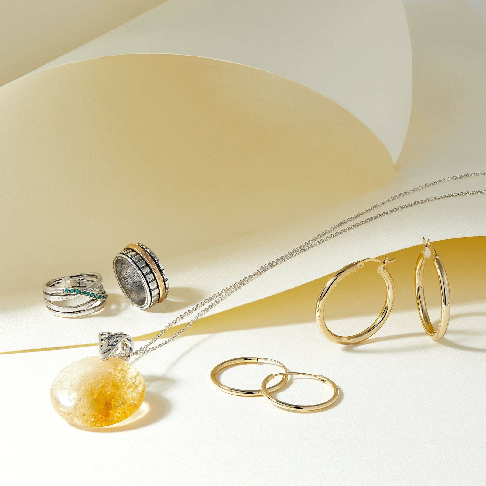 Silpada Endless Elegance Earrings,14K Gold-Plated Silver: Yellow Gold (1) / 15/16