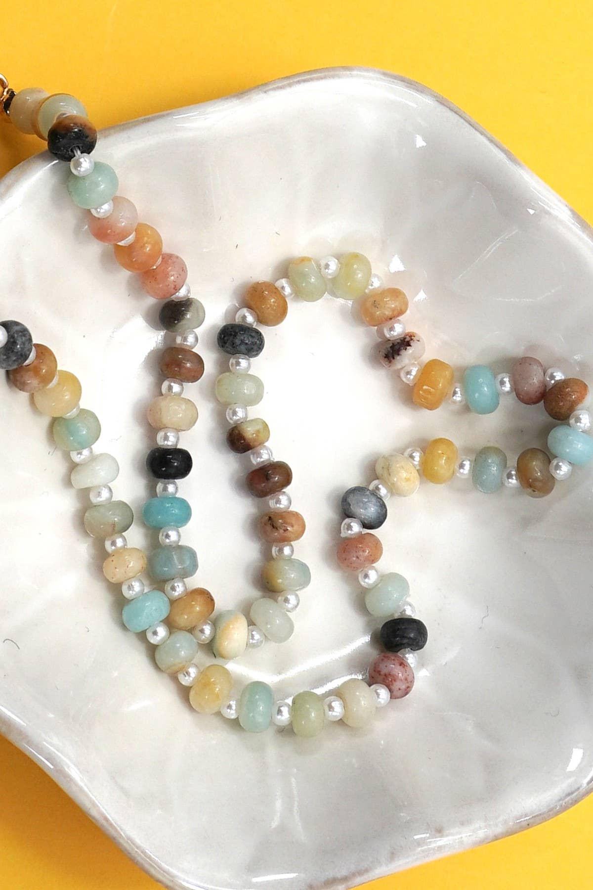 NATURAL STONE CHARM  SPRING CLASP BEADED NECKLACE | 40NK9467: A