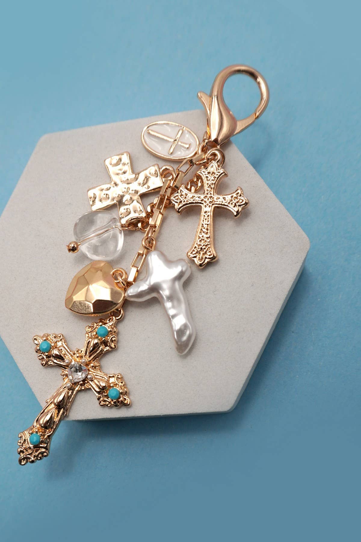 BAG CHARM- WESTERN HEART PEARLIZED CROSS | 80K040: Gold